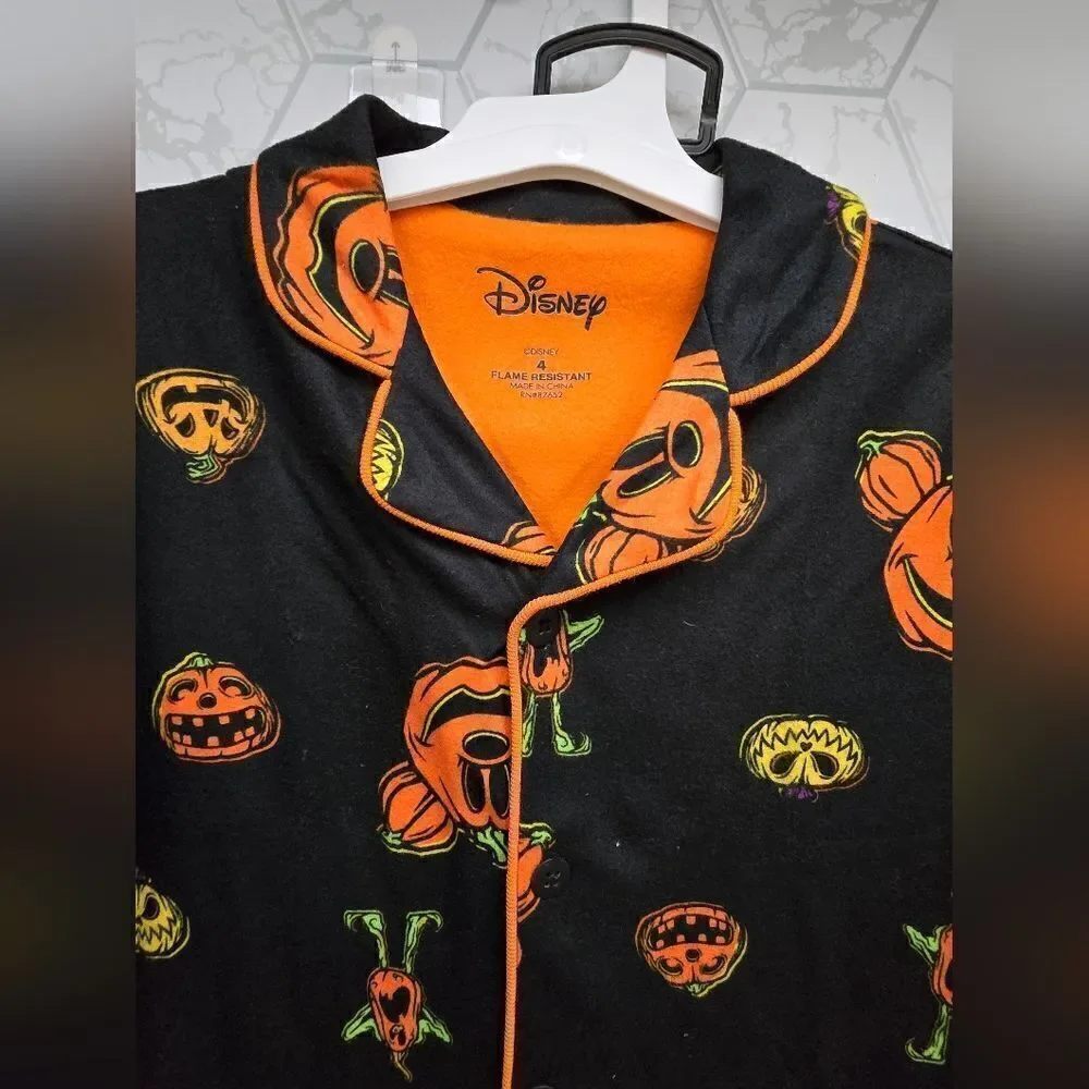 Disney celebrate halloween